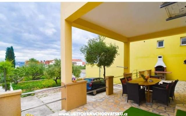 Apartmaji Meri - apartmaji otok Ugljan Hrvaška