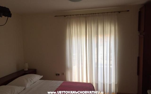 Apartma Perin - apartmaji otok Ugljan Hrvaška