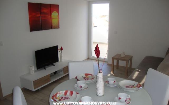 Apartmaji Longin - apartmaji otok Ugljan Hrvaška