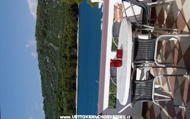 Apartmai Vitlov - apartmaji otok Ugljan Hrvaška