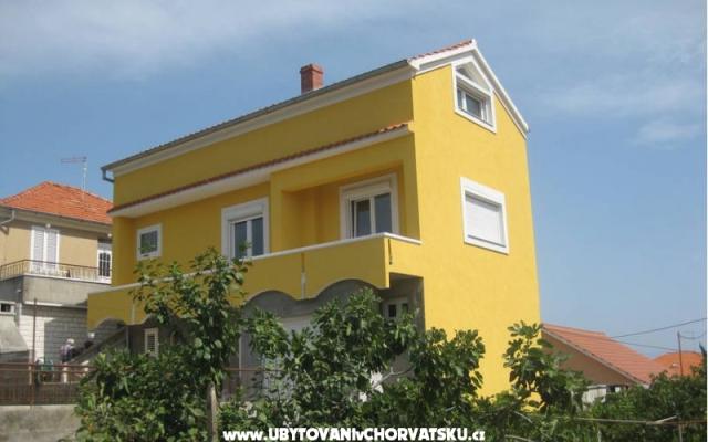 Sea view holiday house Kali - apartmaji otok Ugljan Hrvaška