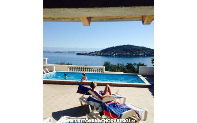 Zdenko Lukin - apartmaji otok Ugljan Hrvaška