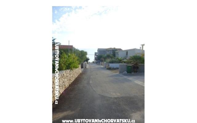 Apartma GOljubica - apartmaji otok Vir Hrvaška