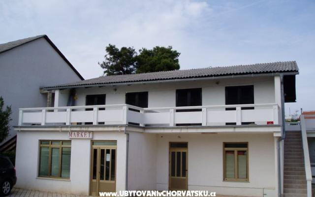 Apartmaji Beta - apartmaji otok Vir Hrvaška