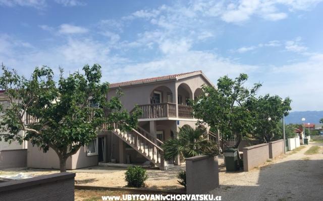 Apartmaji Ceglec - apartmaji otok Vir Hrvaška