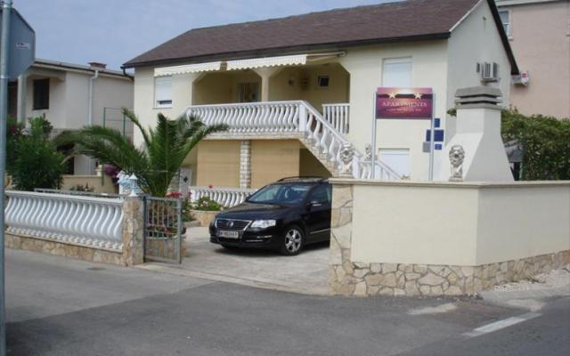 Apartmaji Debeljak - apartmaji otok Vir Hrvaška