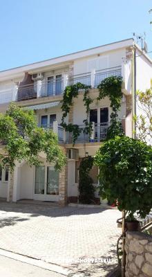 Apartmaji Ivi - apartmaji otok Vir Hrvaška