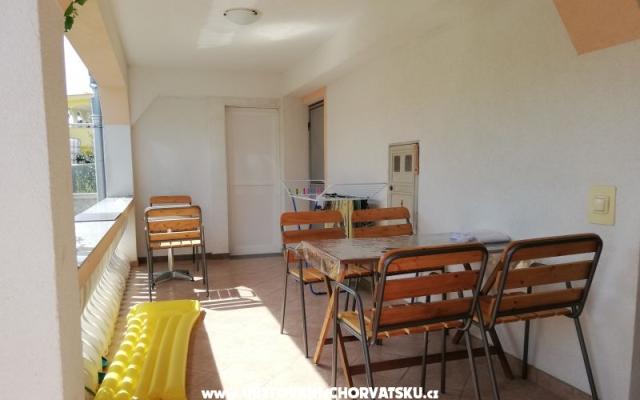 Apartmaji Kipas - apartmaji otok Vir Hrvaška