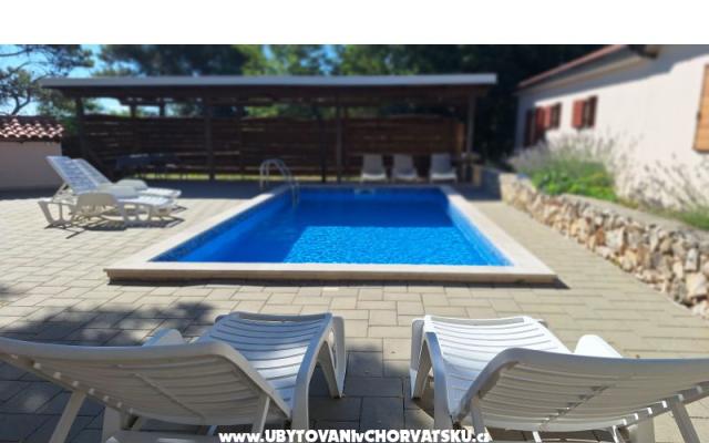 Apartmaji L&amp;R - apartmaji otok Vir Hrvaška