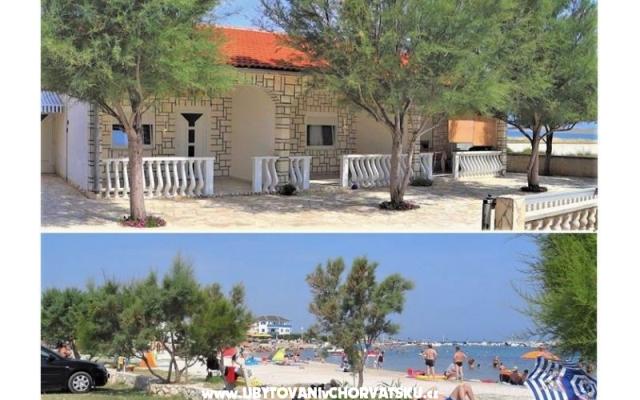 Apartmaji Marina 2/29 - apartmaji otok Vir Hrvaška