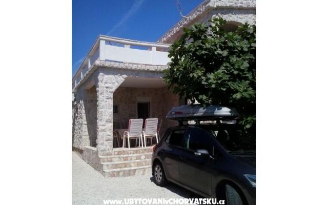 Apartmaji Matilda - apartmaji otok Vir Hrvaška