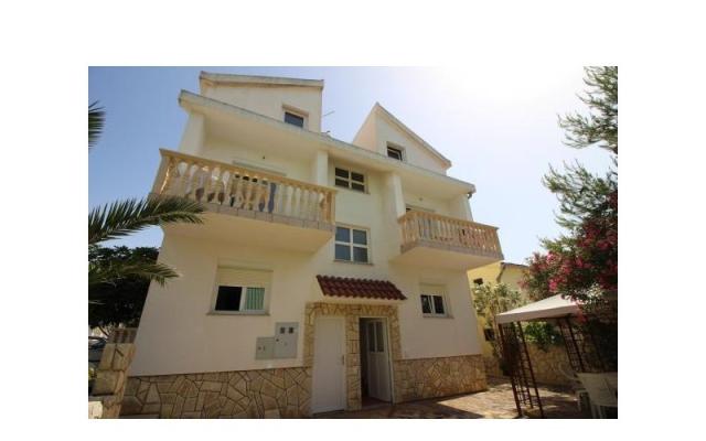 Apartmaji Mato - apartmaji otok Vir Hrvaška