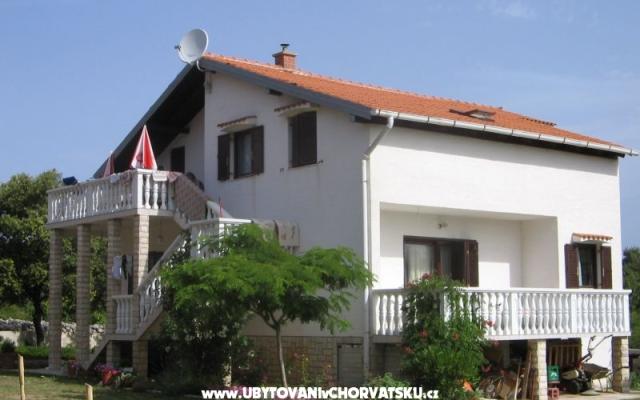 Apartmaji Pedic - apartmaji otok Vir Hrvaška