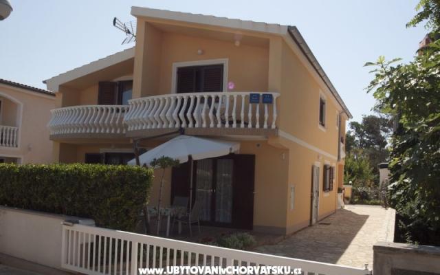 Apartmaji Štefanija - apartmaji otok Vir Hrvaška