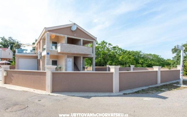 Apartmaji Velić - apartmaji otok Vir Hrvaška