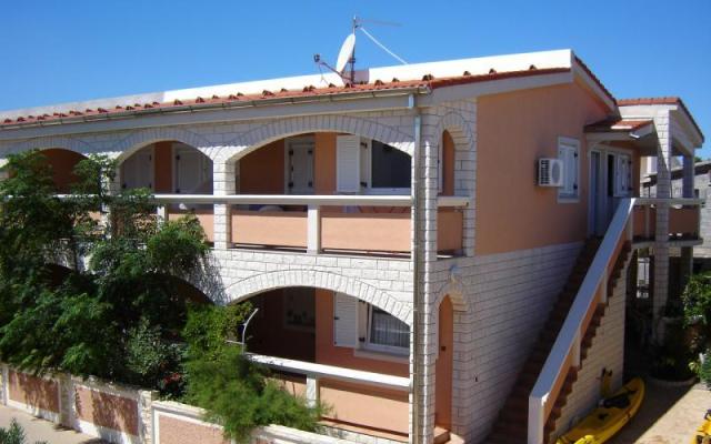 Apartmaji Vlašić otok Vir - apartmaji otok Vir Hrvaška