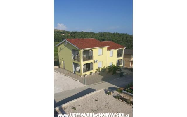 Hiša Sabina - apartmaji otok Vir Hrvaška