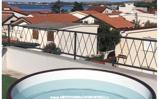 JACUZZI Family Apartma - apartmaji otok Vir Hrvaška