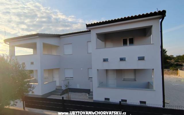 OLIVE RESIDENCE - apartmaji otok Vir Hrvaška