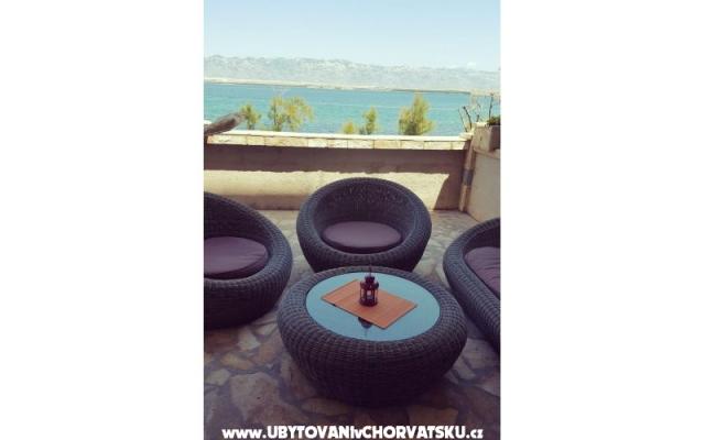 Sea View Apartmaji Vir - apartmaji otok Vir Hrvaška