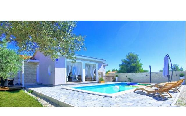 Villa Dora - apartmaji otok Vir Hrvaška