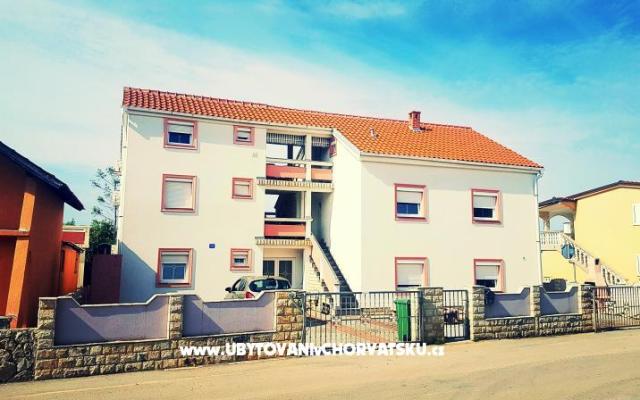 Villa Selina - apartmaji otok Vir Hrvaška