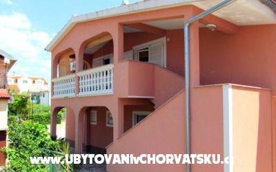 Apartmaji Barbič - apartmaji Vodice Hrvaška