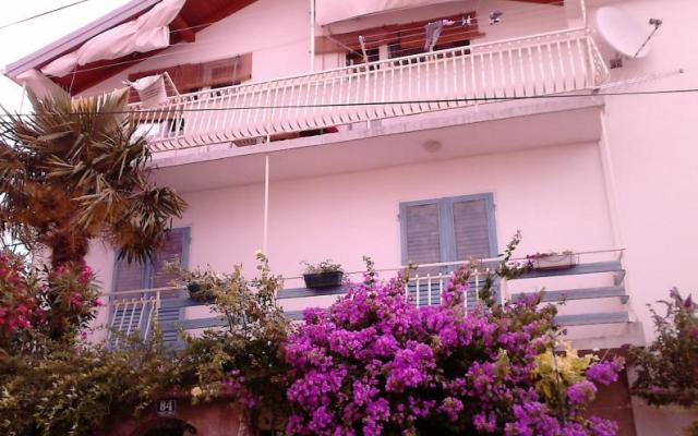 Apartma Ena - apartmaji Vodice Hrvaška