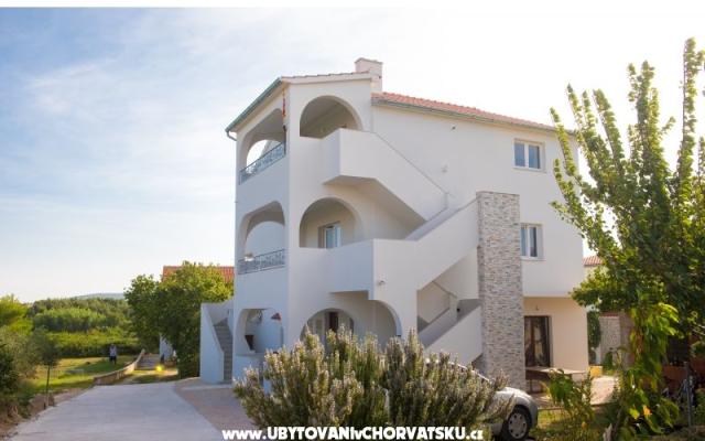 Apartmaji Biluš - apartmaji Vodice Hrvaška
