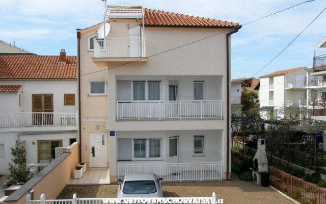 Apartmaji Dugonjić - apartmaji Vodice Hrvaška