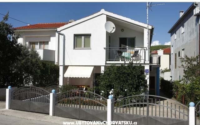 Apartma  VESNA - apartmaji Vodice Hrvaška