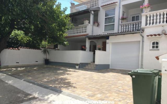 Apartmaji Barbin - apartmaji Vodice Hrvaška