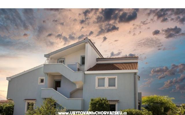 Apartma TiM - apartmaji Vodice Hrvaška