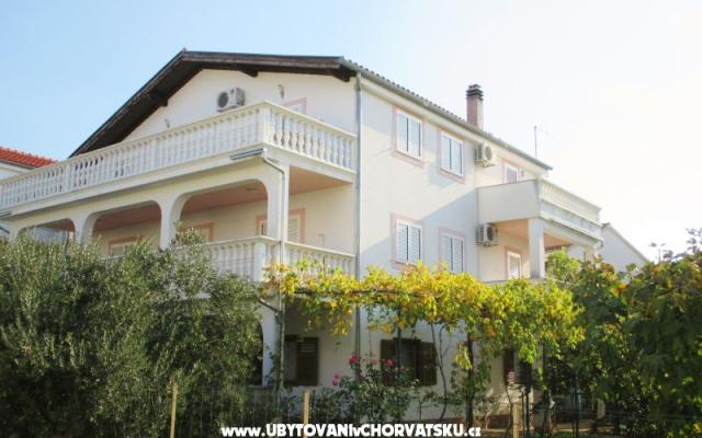 Apartmaji LANE - apartmaji Vodice Hrvaška