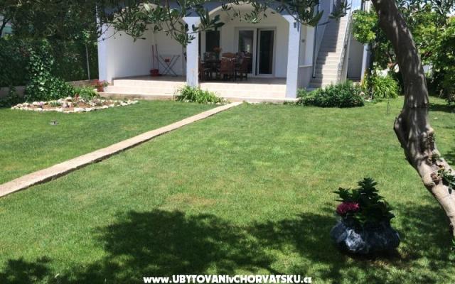 Apartmaji Milena - apartmaji Vodice Hrvaška