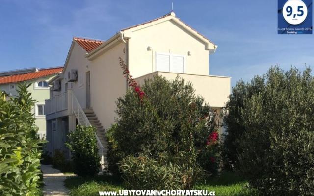 Apartmaji Villa Tribunj - apartmaji Vodice Hrvaška