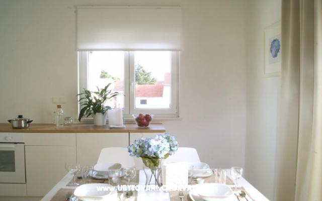 APOZ Vodice - apartmaji Vodice Hrvaška