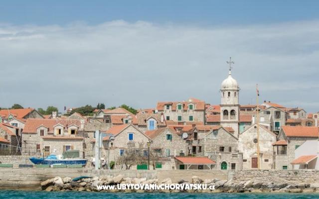 Holyday Hiša Prvic - apartmaji Vodice Hrvaška