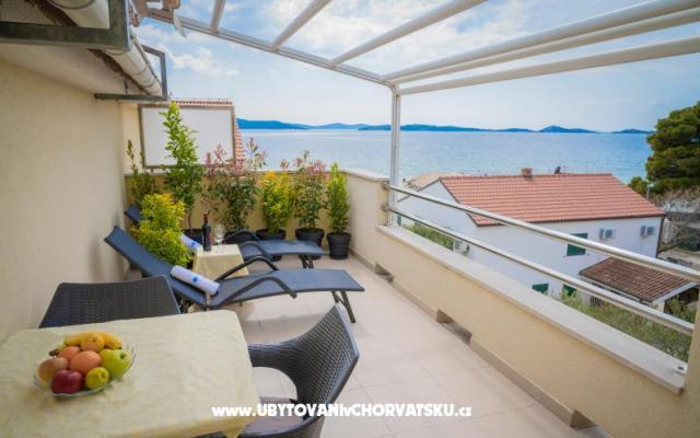 Beach Apartmaji Marijana - apartmaji Vodice Hrvaška