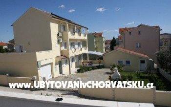 Vila Milka - apartmaji Vodice Hrvaška