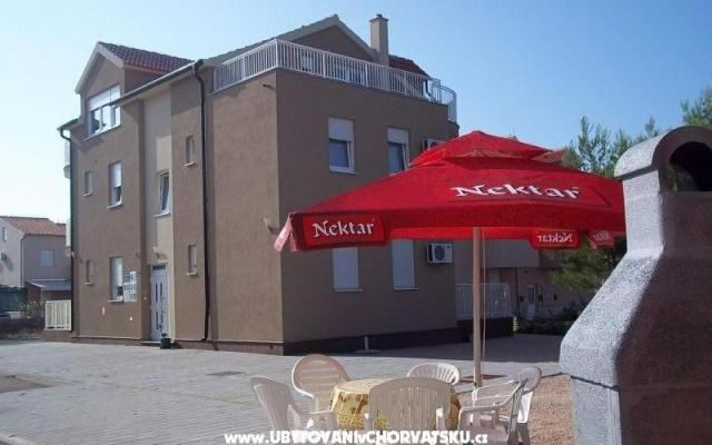 Vila Ivančica - apartmaji Vodice Hrvaška