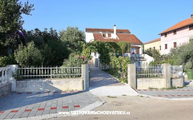 Apartma Marika - apartmaji Zadar Hrvaška