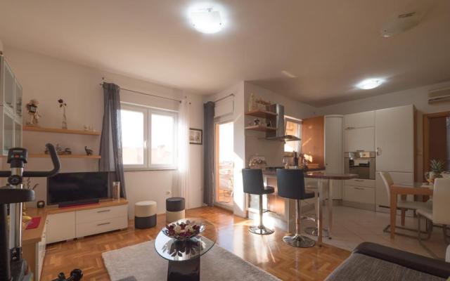Apartma Carmen - apartmaji Zadar Hrvaška