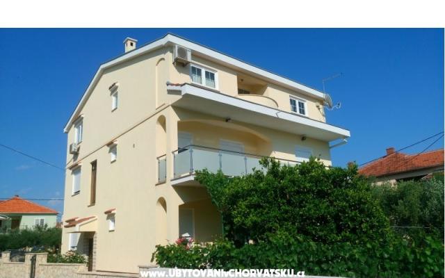 Villa Rosemarino - apartmaji Zadar Hrvaška