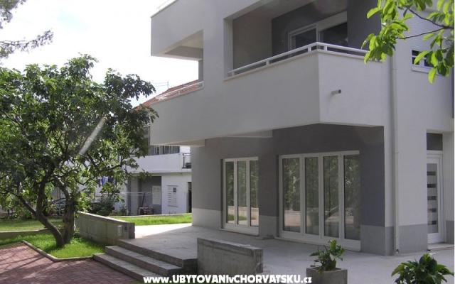 Vila Rilić Double Sunrise - apartmaji Zaostrog Hrvaška