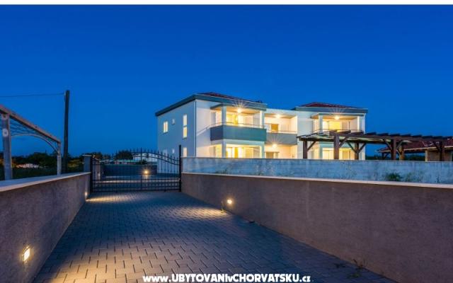 Apartmaji Villa More - apartmaji Zaton Hrvaška
