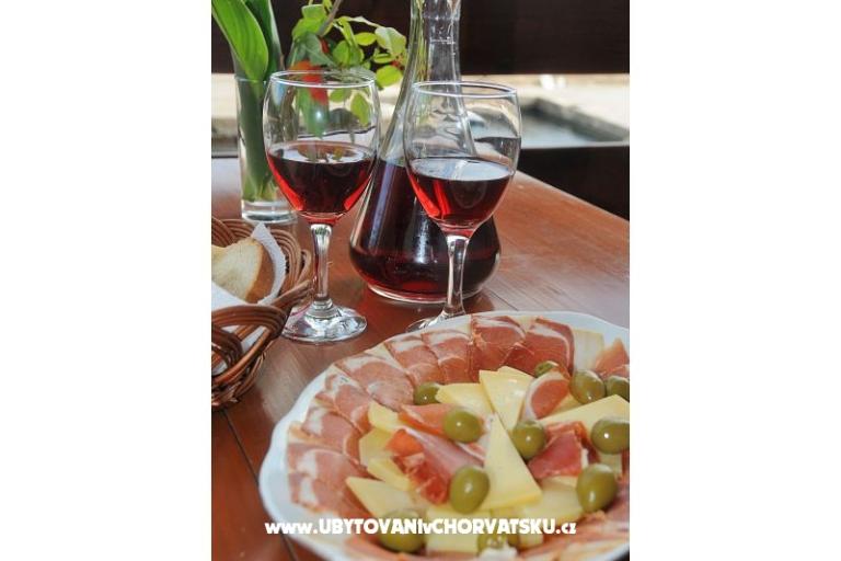 Apartmaji Čumbelić – foto 4