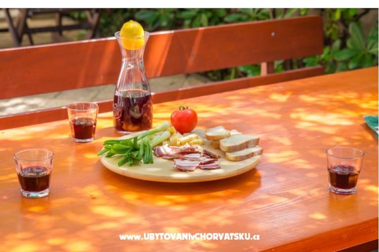 Apartmaji Bašković – foto 7