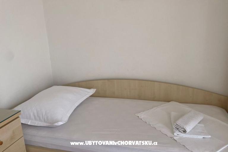 Apartmaji Jakir – foto 11
