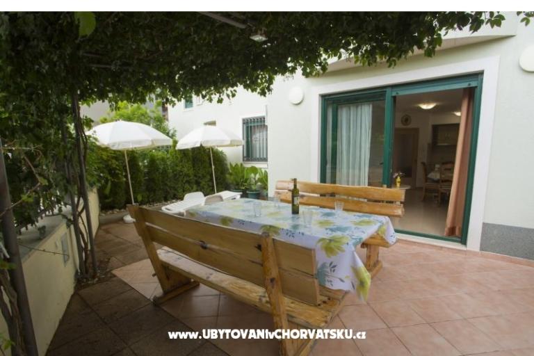 Apartmaji Jelena i Bojka – foto 12